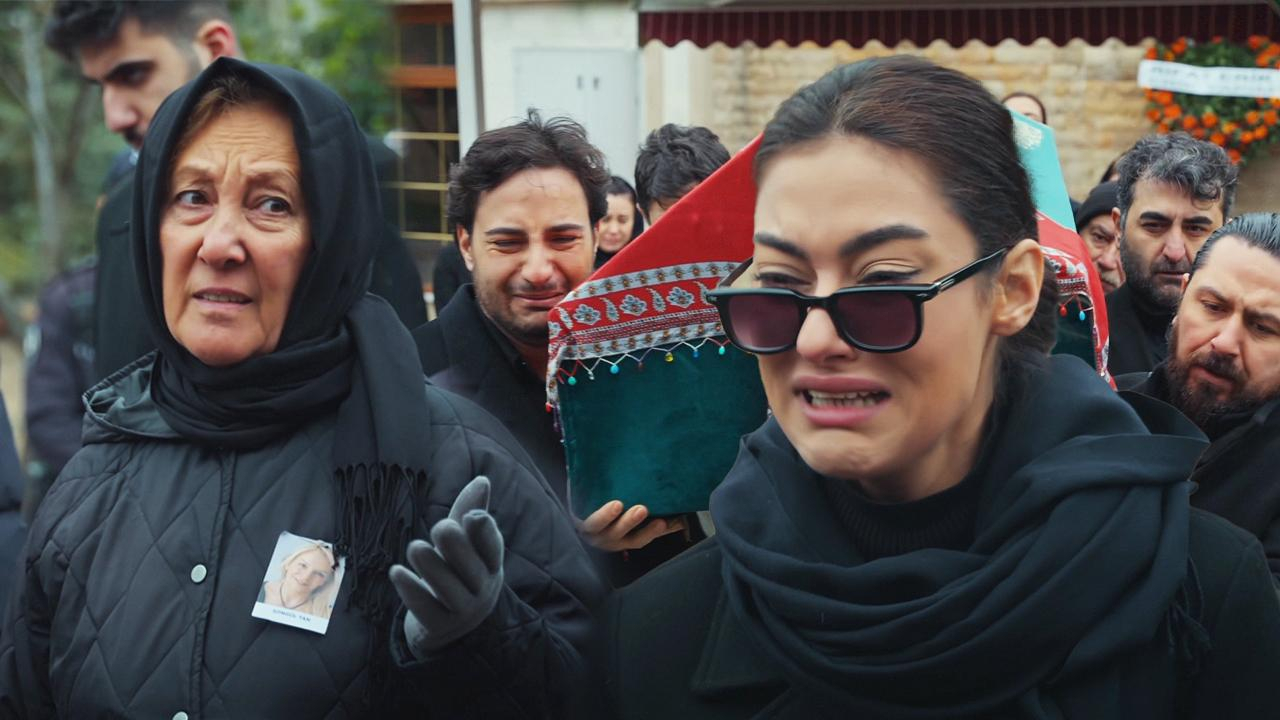 Cenazede olay çıktı!