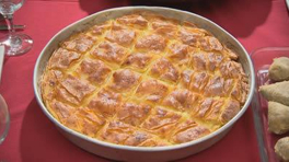 Peynirli Sıcak Baklava tarifi