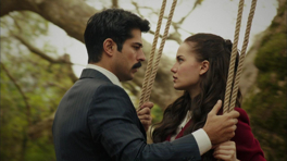 Çalıkuşu'ndan unutulmayan aşk sahneleri