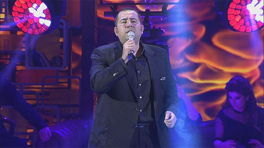 Ata Demirer - Tanrı İstemezse (Beyaz Show canlı performans)