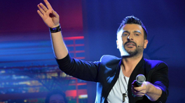 Gökhan Tepe - Kader (Beyaz Show Canlı Performans)