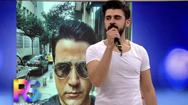 Tayfun Erdoğan, babası Emrah için yazdığı şarkıyı televizyonda ilk kez söyledi!
