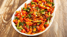 Arda'nın Mutfağı - Köz Patlıcan Salatası Tarifi - Köz Patlıcan Salatası Nasıl Yapılır?