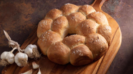 Sarımsaklı Ekmek Topları - Sarımsaklı Ekmek Topları Tarifi - Sarımsaklı Ekmek Topları Nasıl Yapılır?