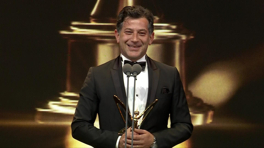 Pantene Altın Kelebek Ödül Töreni 2021 - En iyi Erkek Haber Sunucusu - Deniz Bayramoğlu