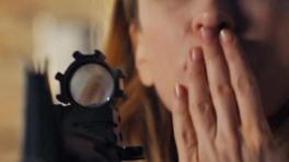 Gökçe drone'a tek attı!