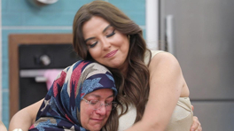 Hazel Hanım gözyaşlarına engel olamadı!