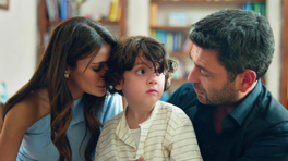 Sadakat, Alya'nın eşyalarını attı!