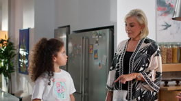 Kader evden kovuldu!