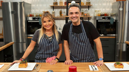 Arda ile Omuz Omuza 236. Bölüm - Yonca Evcimik