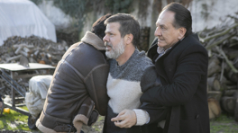 Ali deliye dönüyor!