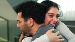 Zeynep, Serhat'a sevinçle sarıldı!