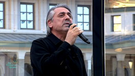 Eşref Ziya'dan "Ağlama Karanfil"