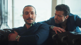 Kenan: "Açık veteriner var mıdır?"