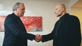 Fevzi, Başmüfettiş Vaha'yı ekibin üstüne saldı!