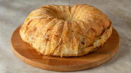 Kek Kalıbında Peynirli Börek Nasıl Yapılır? - Kek Kalıbında Peynirli Börek Tarifi