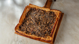 Mantarlı Milföy Tart Nasıl Yapılır? - Mantarlı Milföy Tart Tarifi