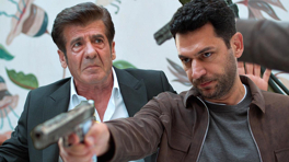 Serhat, babasına silah çekti!
