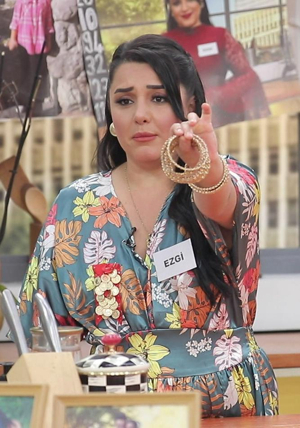"Giderseniz 20 altın bileziğim sizin!"
