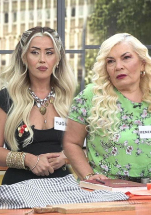 Tuğba ve Menekşe Hanım geri döndü!