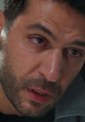 "Sorularıma cevap ver!"