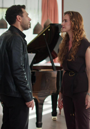 "Zeynep'in tırnağı bile olamazsın!"