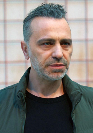 Güller ve Günahlar