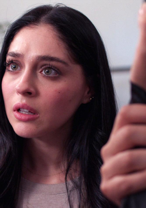 Berrak Zeynep'e vuracaktı!