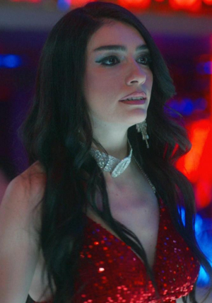 Dilber zehrini akıttı!