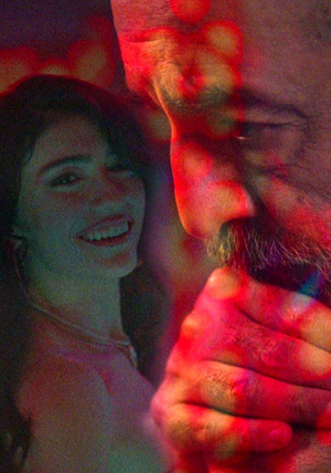 Ebru Gündeş - "Bende Kalacak"