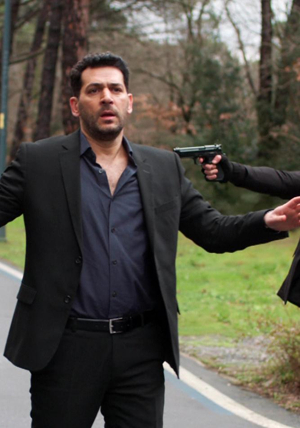 Serhat pusuya düştü!