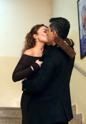 Şahin'i susturan öpücük!