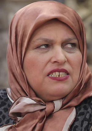 Oğluna arkadaş arıyor!