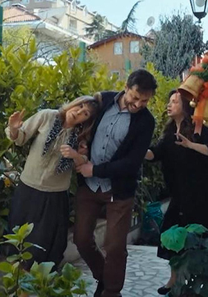 Nazike belayı çekiyor!