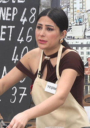 Yeşim'in bekarlığa veda partisi ortalığı karıştırdı!