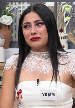 Yeşim hüngür hüngür ağladı!