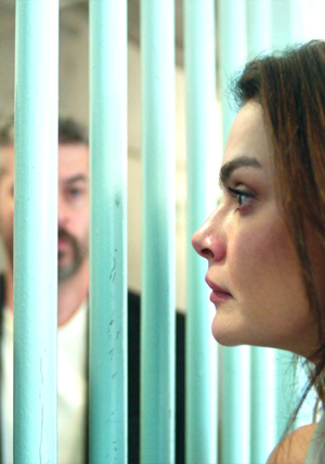 Alya'dan Cihan'a tehdit!