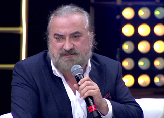 Şarkılar Bizi Söyler - Volkan Konak Özel Fragmanı - 2