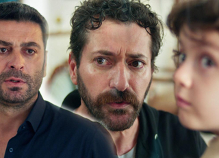 "Kime baba diyeceğine karar ver!"