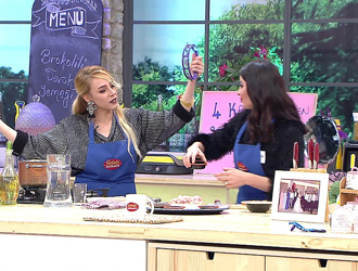 Cansu göbek atarak Hatice'nin gidişine kına yaktı!