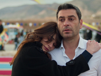 Cihan, Alya'nın kollarında!