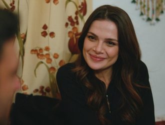 Bir bakışta yaktın beni!