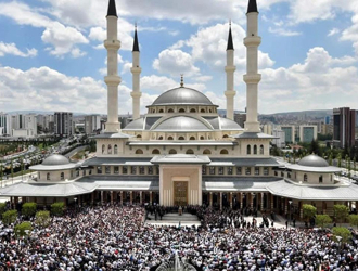 Bir Ramazan Akşamı 1. Bölüm Özeti