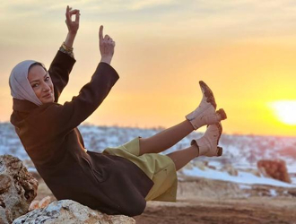 Fidan'dan yoga şov!