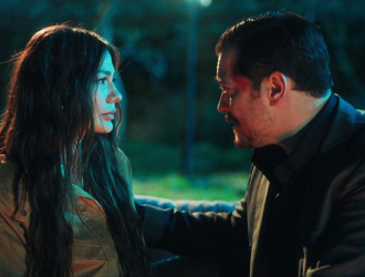 Eşref, baba olacağını öğreniyor!