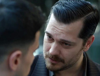 Eşref raconu gençler için kesti!