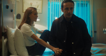 Faruk'un Ayten aşkı dizelere sığmıyor!