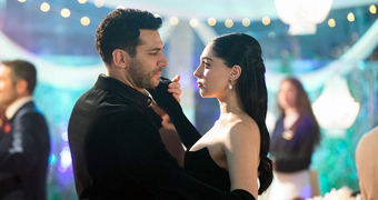 Güller ve Günahlar'da romantik dans!