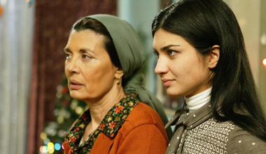 Çemberimde Gül Oya 3. Bölüm