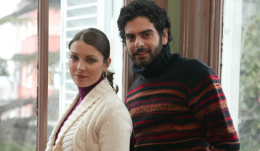 Çemberimde Gül Oya 4. Bölüm